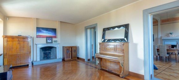 4 bedrooms Penthouse in Fiesole, Italy No. 320300 32