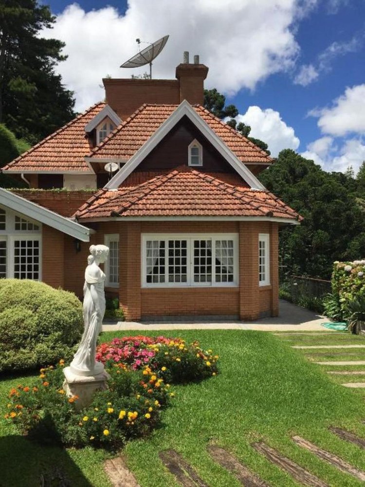 Casa de 4 dormitorios en Sao Paulo, Brazil No. 525976
