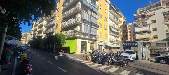 30m² Commercial property in Sorrento, Italy No. 298733 4