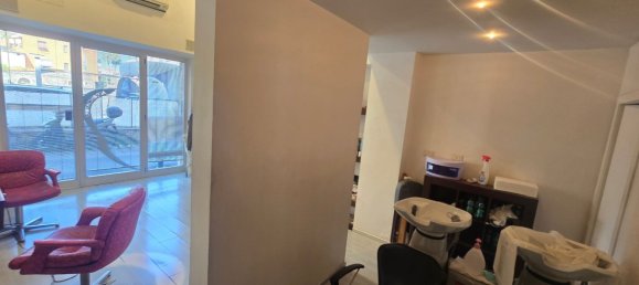 30m² Commercial property in Sorrento, Italy No. 298733 11