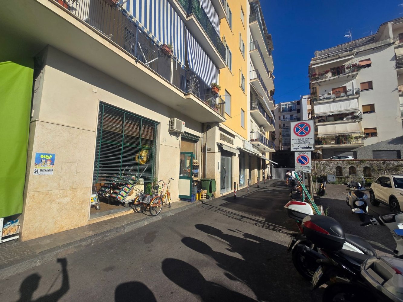 30m² Commercial property in Sorrento, Italy No. 298733