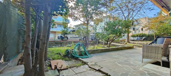 4 rooms Apartment in Rimini, Italy No. 195542 9