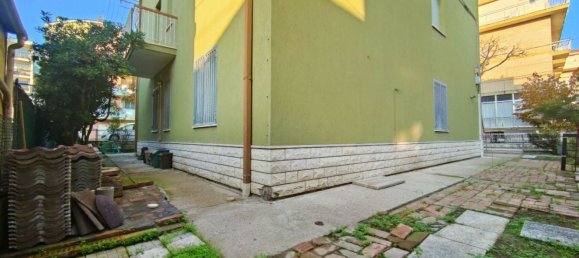 4 rooms Apartment in Rimini, Italy No. 195542 13