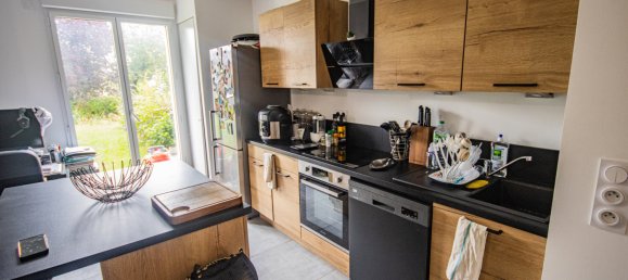 2 bedrooms Apartment in Saint-Cyr-sur-Loire, France No. 264872 2