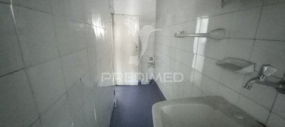 7 bedrooms Building in Lisbon, Portugal No. 102649 24