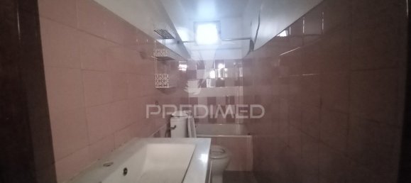 7 bedrooms Building in Lisbon, Portugal No. 102649 10