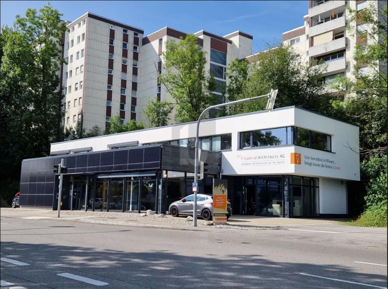 Propiedad comercial de 4 habitaciónes en Kaufbeuren, Germany No. 50671