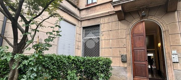 3 rooms Commercial property in Milan, Italy No. 287963 2