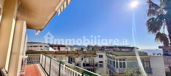 Apartamento T2 em Pozzuoli, Italy N.º 212377 26