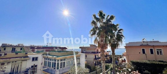 Apartamento T2 em Pozzuoli, Italy N.º 212377 25