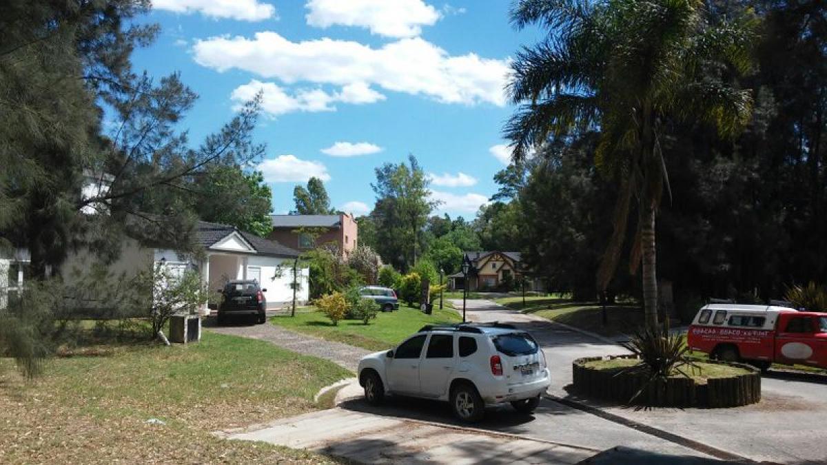  Land in Escobar, Argentina No. 40510