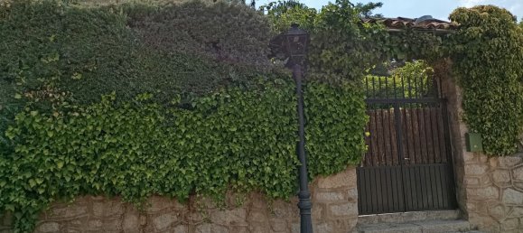 4 bedrooms House in Madrid, Spain No. 186510 2