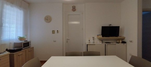 3-salle Appartement à Ugento, Italy No. 304390 20