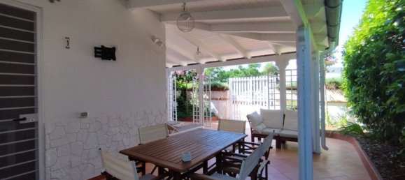 3-salle Appartement à Ugento, Italy No. 304390 10