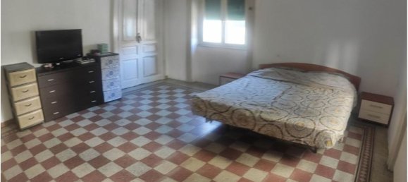 5 rooms Apartment in Messina, Italy No. 43666 11