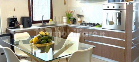 Квартира с 2 спальнями в Импрунета, Италия № 265844 5