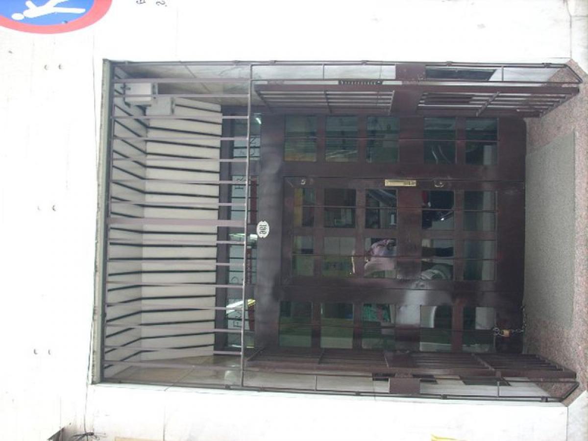 75m² Office in Buenos Aires, Argentina No. 109172