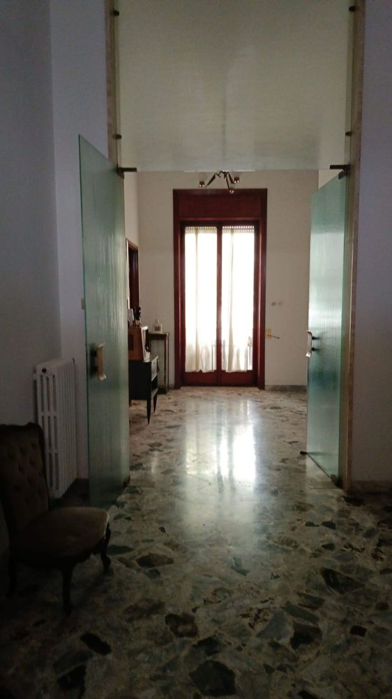 Дом с 13 спальнями в Calimera, Италия № 326057