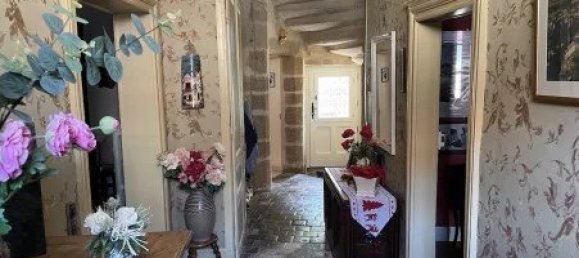 8 chambres Maison à Saint-Benoît-du-Sault, France No. 80601 6