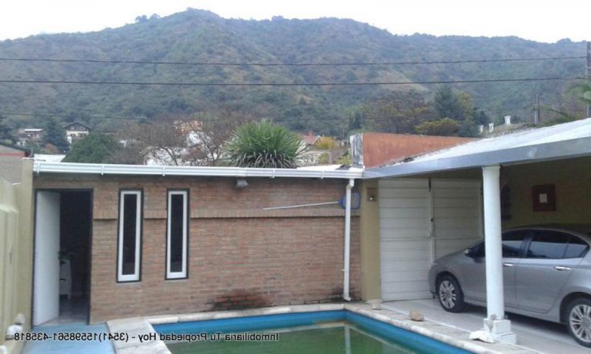 Дом с 3 спальнями в Кордоба, Аргентина № 10415