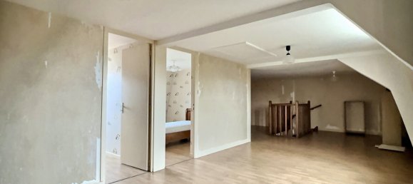 2 bedrooms House in Wattrelos, France No. 157755 7