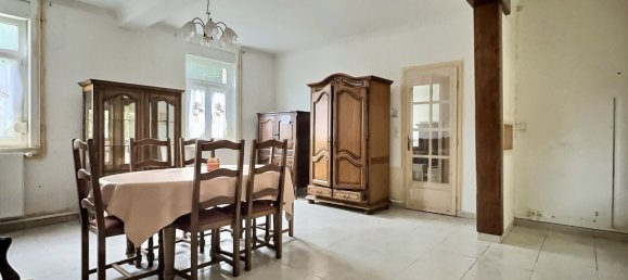 2 bedrooms House in Wattrelos, France No. 157755 2