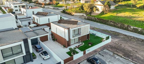 Casa T3 em Póvoa de Lanhoso, Portugal N.º 182528 36