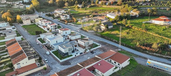 Casa T3 em Póvoa de Lanhoso, Portugal N.º 182528 34