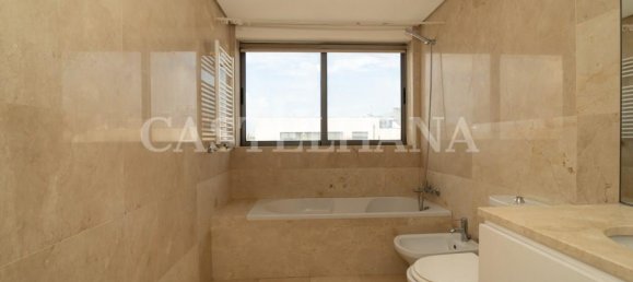 4 غرف نوم منزل ذو طابقين في Matosinhos, Portugal رقم 127690 23