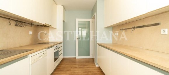 4 غرف نوم منزل ذو طابقين في Matosinhos, Portugal رقم 127690 15