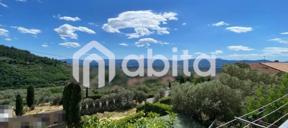 4 bedrooms Apartment in Reggello, Italy No. 360817 2