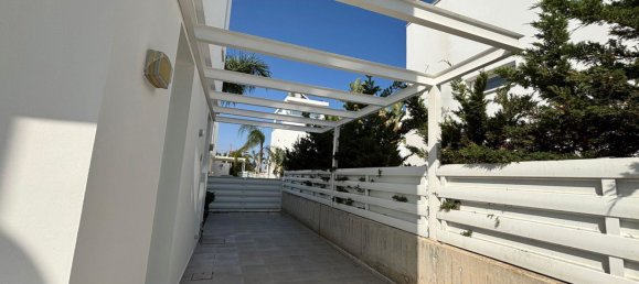 Вилла с 4 спальнями в Ороклини, Кипр № 26019 15