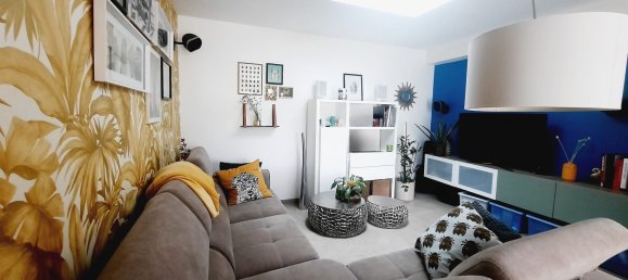 4 bedrooms House in La Riche, France No. 70031 2