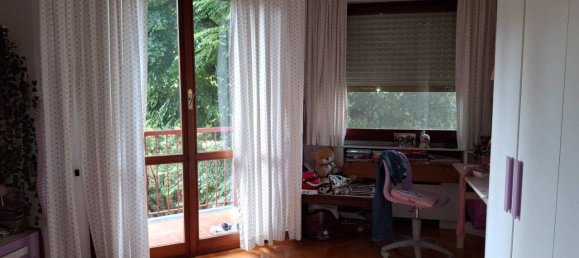 6 rooms Apartment in Florence, Italy No. 40215 17