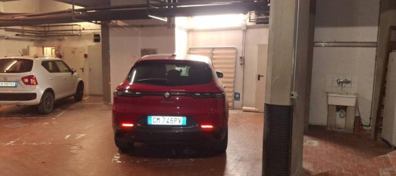 6 rooms Apartment in Florence, Italy No. 40215 12