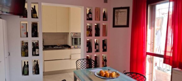 6 rooms Apartment in Florence, Italy No. 40215 4