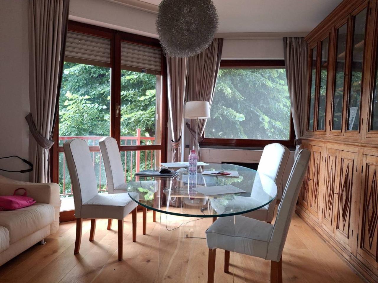 6 rooms Apartment in Florence, Italy No. 40215