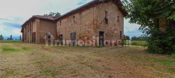 4 bedrooms Villa in San Giovanni in Persiceto, Italy No. 280546 5