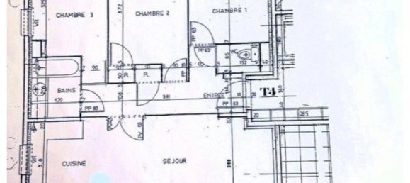 3 chambres Appartement à Échirolles, France No. 196092 9