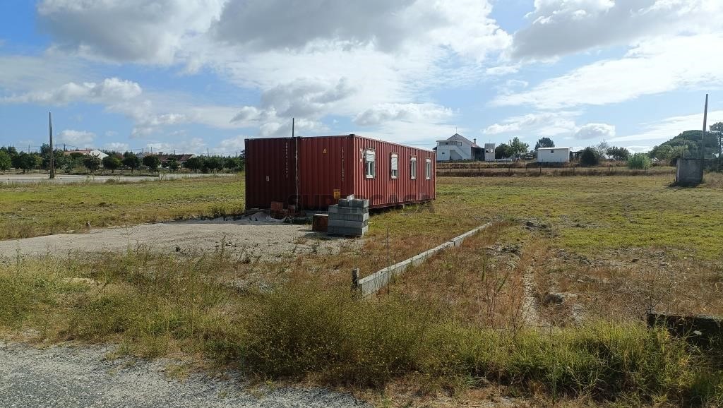 200m² Land in Vendas Novas, Portugal No. 334930