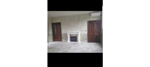 3 bedrooms House in Caresana, Italy No. 252862 4