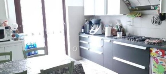 Villa de 4 habitaciónes en Laveno-Mombello, Italy No. 125300 25