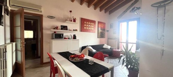 3 rooms Penthouse in Ostiglia, Italy No. 221459 4
