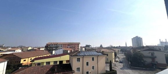 3 rooms Penthouse in Ostiglia, Italy No. 221459 5