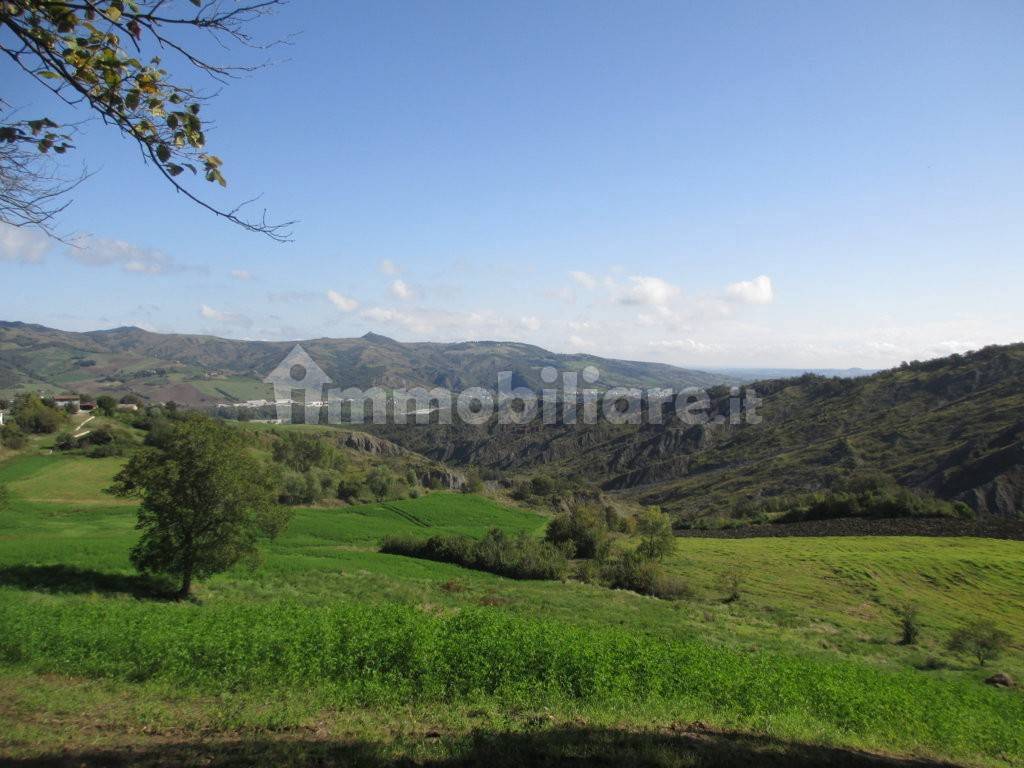 2 bedrooms House in Varano de' Melegari, Italy No. 333334