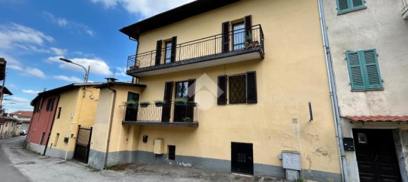 2 bedrooms House in Bibiana, Italy No. 356644 3