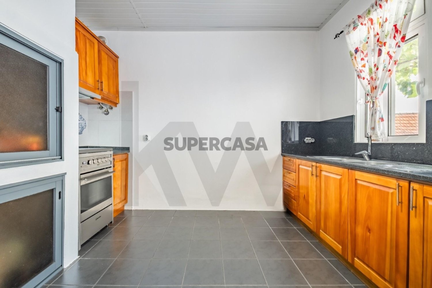 Casa de 2 dormitorios en Calheta, Portugal No. 217655