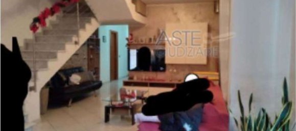 5-salle Appartement à Taurianova, Italy No. 187935 32