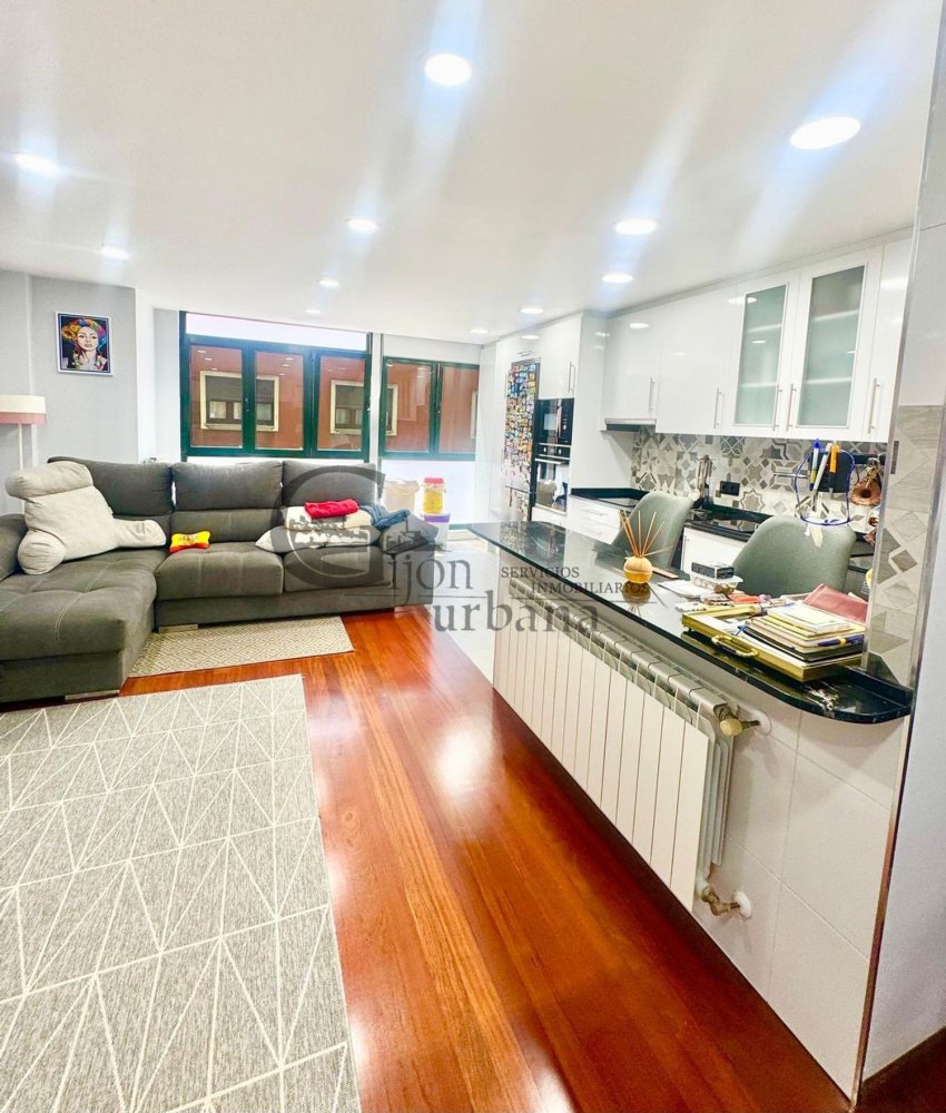 Квартира с 2 спальнями в Хихон, Испания № 162783