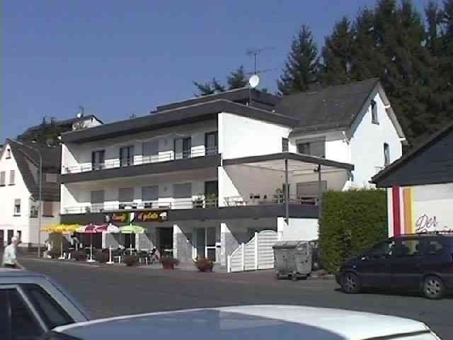 16-Zimmer Gebäude in Marburg-Biedenkopf, Germany, Nr. 175932